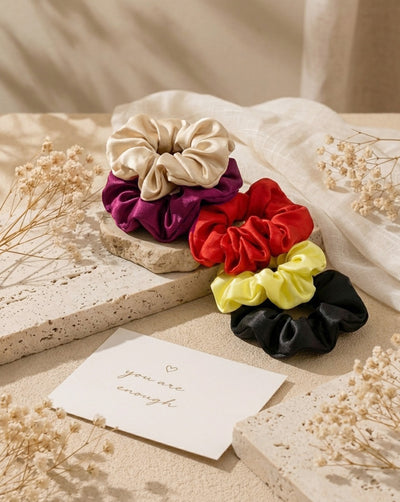 | PACK OF 5 PLAIN SCRUNCHIES |