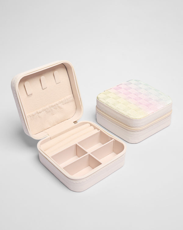 PORTABLE JEWELRY BOX