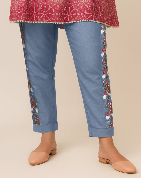 DENIM EMBROIDERED STRAIGHT PANT
