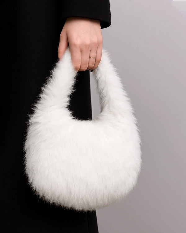 WOOLEN BAG